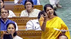 Photo of ‘महिलाओं को वंदन की नहीं, सम्मान व समानता की जरूरत’: DMK ने बिल को लेकर BJP पर साधा निशाना